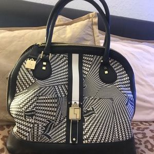 L.A.M.B satchel by Gwen Stefani with dust bag